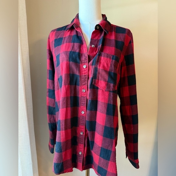 Abercrombie & Fitch Tops - Abercrombie Knit Buffalo Check Buttondown